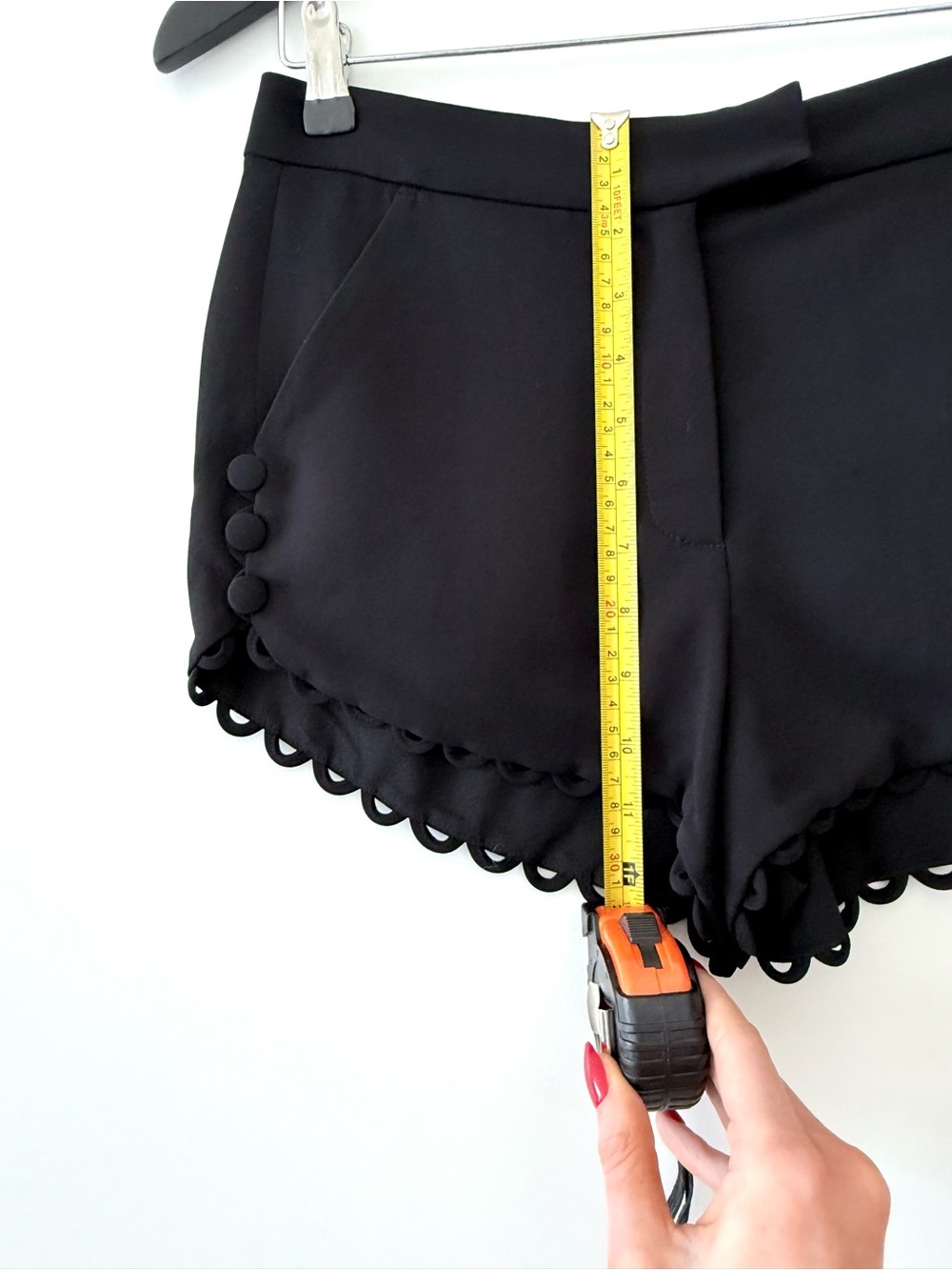 NWOT A.L.C. Lucas Mid Rise Scalloped Mini Shorts with Pockets Black Size 2 - Picture 9 of 10